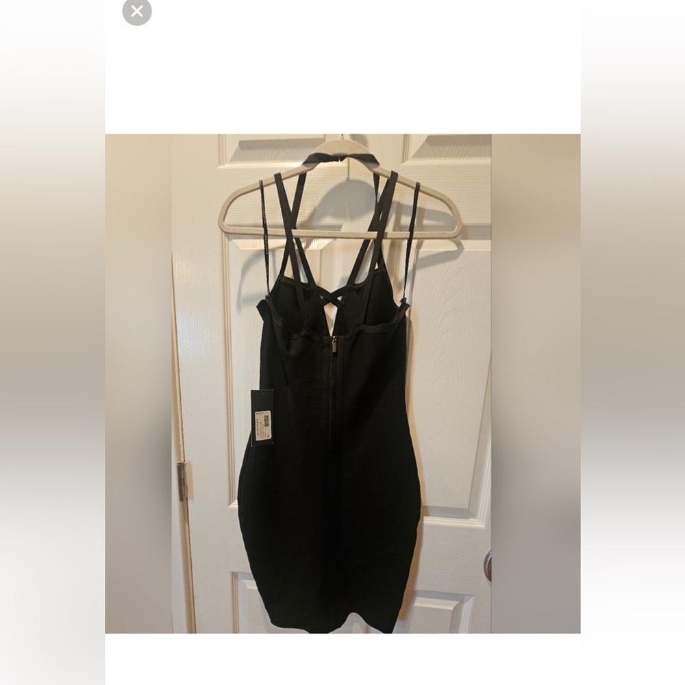 Elegant Black Women's Dress - Picture 3 of 6